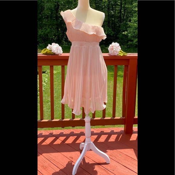 AMERICAN RAG RUFFLE OFF SHOULDER DRESS - Picture 13 of 14